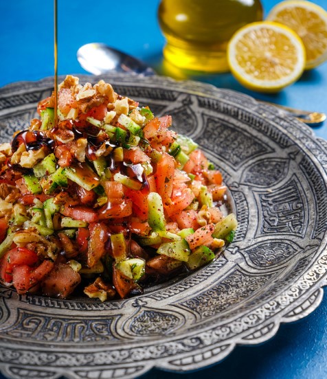 Nar Ekşili Gavurdağı Salatası